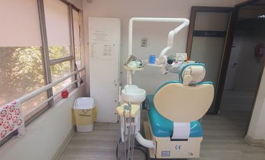 Arriendo Oficinas Clínica Dental, Mac Iver & Moneda Stgo