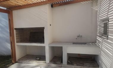Casa en venta en City Bell.