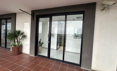 Venta de local / oficina comercial    parqueo  en Plaza Proyecto   Samborondon (OFI)