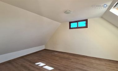 Casa en Arriendo en Valle Lo Castillo