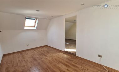 Casa en Arriendo en Valle Lo Castillo