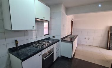 Casa en Arriendo en Valle Lo Castillo