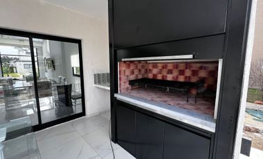 CASA VENTA 4 AMBIENTES EN LAGOS DE CANNING