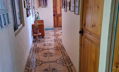 Casa en Venta en Llegar a calle san expedito con referencia almacén CATALINA
