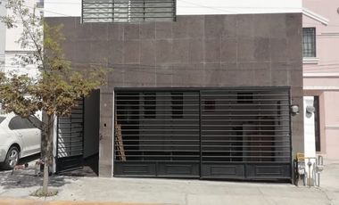 Casa en RENTA en privada Cerradas del valle
