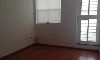 Casa en RENTA en privada Cerradas del valle