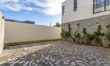 Casa de lujo en venta en Hacienda San Acasio en coto.