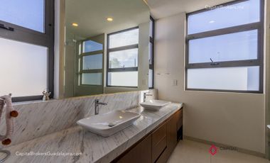 Casa de lujo en venta en Hacienda San Acasio en coto.