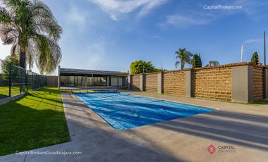 Casa de lujo en venta en Hacienda San Acasio en coto.