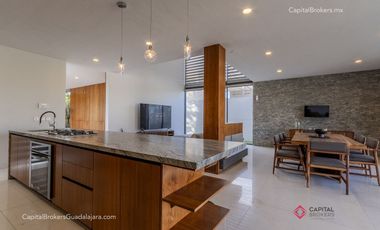 Casa de lujo en venta en Hacienda San Acasio en coto.