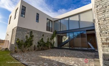 Casa de lujo en venta en Hacienda San Acasio en coto.
