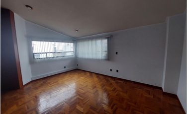 casa en Fracc. Valle de San javier, Pachuca de Soto Hidalgo. 320 m2 T