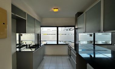Departamento en  venta en Olivos, gran edificio, frente al Rio, cochera, seguridad, amenities.