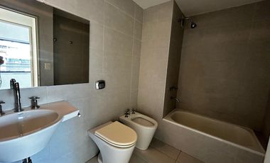 Departamento en  venta en Olivos, gran edificio, frente al Rio, cochera, seguridad, amenities.