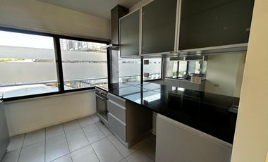 Departamento en  venta en Olivos, gran edificio, frente al Rio, cochera, seguridad, amenities.