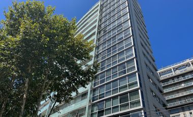 Departamento en  venta en Olivos, gran edificio, frente al Rio, cochera, seguridad, amenities.