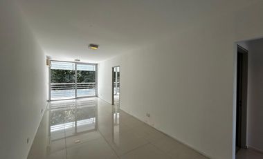 Departamento en  venta en Olivos, gran edificio, frente al Rio, cochera, seguridad, amenities.