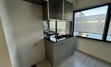 Departamento en  venta en Olivos, gran edificio, frente al Rio, cochera, seguridad, amenities.