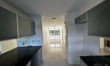Departamento en  venta en Olivos, gran edificio, frente al Rio, cochera, seguridad, amenities.