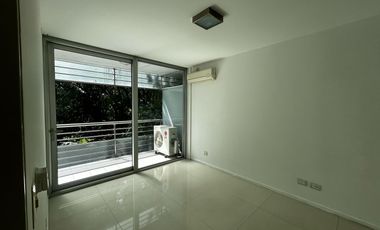 Departamento en  venta en Olivos, gran edificio, frente al Rio, cochera, seguridad, amenities.