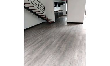 VENDO CASA EN CONJUNTO CERRADO EN CAJICA