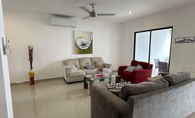 Casa en Venta en Privada Salvia, Floresta Mérida Yucatán.