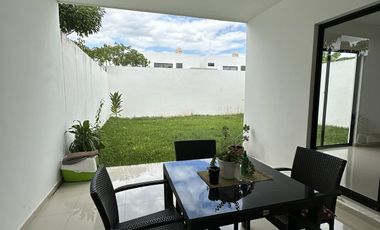 Casa en Venta en Privada Salvia, Floresta Mérida Yucatán.