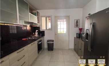 Venta de Casa Marsella Plus  Esquinera en Reserva de Versalles