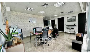 OFICINA EN SORTIS BUSINESS TOWER - A LA VENTA