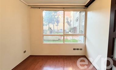 Departamento en Arriendo en Calle Lira 399, Santiago