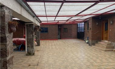 Casa en Venta con Uso Comercial en Casa Blanca Metepec