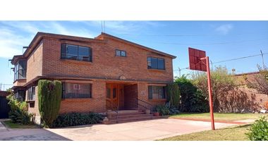 Casa en Venta con Uso Comercial en Casa Blanca Metepec