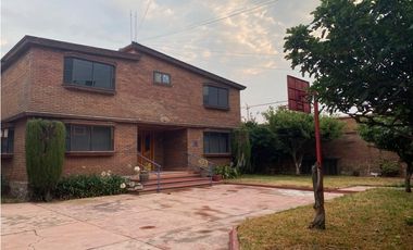 Casa en Venta con Uso Comercial en Casa Blanca Metepec