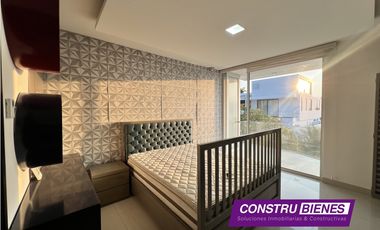 Exclusiva casa con piscina vista al mar en Urb. Marina Blue, Manta