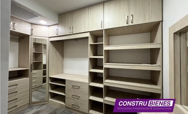 Exclusiva casa con piscina vista al mar en Urb. Marina Blue, Manta