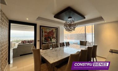 Exclusiva casa con piscina vista al mar en Urb. Marina Blue, Manta