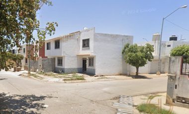 Casa en  VENTA COLONIA SAN FERNANDO A 15 MIN DE MALECON MAZATLAN, SINALOA
