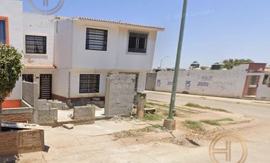 Casa en  VENTA COLONIA SAN FERNANDO A 15 MIN DE MALECON MAZATLAN, SINALOA