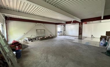 Local Comercial con Vista Exterior en Plaza – Cerca del centro de Coyoacán