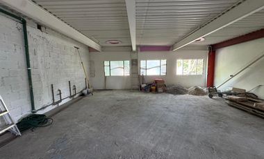 Local Comercial con Vista Exterior en Plaza – Cerca del centro de Coyoacán