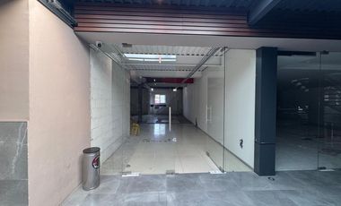 Local Comercial con Vista Exterior en Plaza – Cerca del centro de Coyoacán