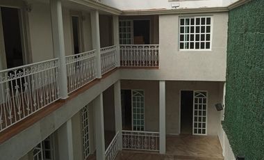 Casa en Venta o Renta en Roma Norte estilo Art Deco con uso de SUELO oficinas