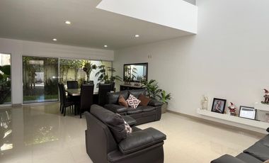 Punta del Este CASA AMUEBLADA en RENTA, Santa Fe, Sierra Nogal, Santa Lucía,  Bosques del Pedregal