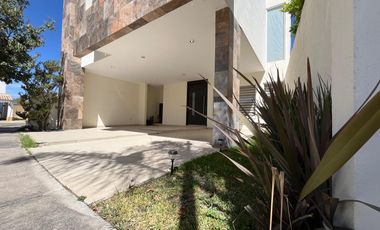 Punta del Este CASA AMUEBLADA en RENTA, Santa Fe, Sierra Nogal, Santa Lucía,  Bosques del Pedregal