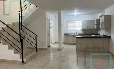 CASA EN RENTA FRACCIONAMIENTO ALTABRISA ZONA APODACA