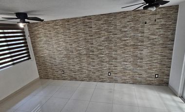 Casa en Fraccionamiento Villas de Tetelcingo.