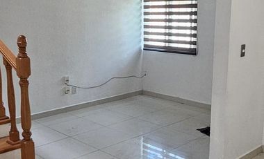 Casa en Fraccionamiento Villas de Tetelcingo.