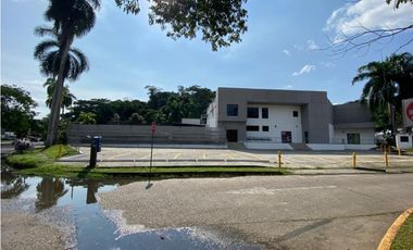 ALQUILER | EDIFICIO COMERCIAL EN ALBROOK