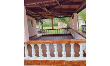 VENDO CASA URBANIZACION MIRAMAR ORILLA DE PLAYA