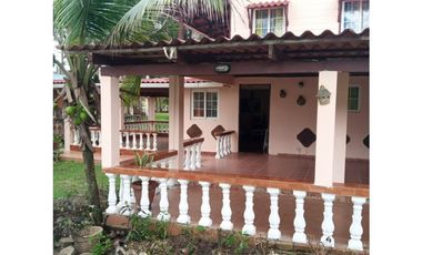 VENDO CASA URBANIZACION MIRAMAR ORILLA DE PLAYA